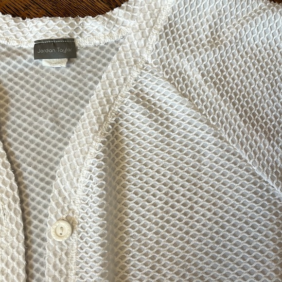 Jordon Taylor Button Up Short Sleeve Beach Cover Up with Pocket - Picture 2 of 3